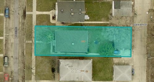 4338 88th St, Milwaukee WI  53222-1721 exterior