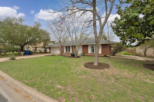 2608 Dunbarton Dr, Austin TX 78723-2233 exterior