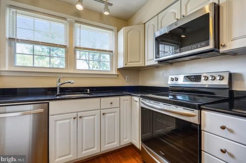 1947 Kirby Rd, Mc Lean VA  22101-5556 exterior