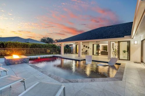 1919 Countess Ct, Naples FL 34110-1005 exterior