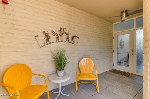 8731 Old Spanish Terrace Dr, Tucson AZ  85710-4072 exterior