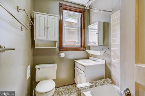 8104 Ardleigh St, Philadelphia PA 19118-3415 exterior