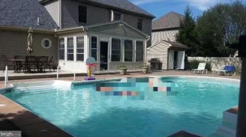 1011 Lehn Dr, Lancaster PA 17601-4884 exterior