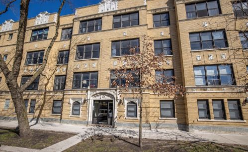 1549 Sherwin Ave, Chicago IL 60626-2127 exterior