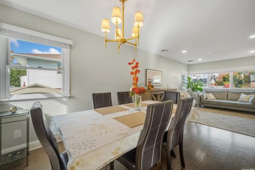 54 Genesee Dr, Commack NY 11725-4010 exterior