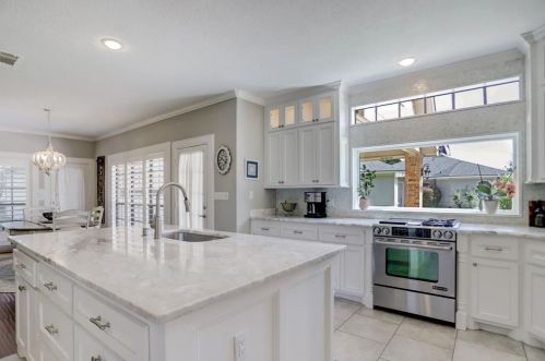 240 Edgewood Dr, Montgomery TX 77356-8408 exterior