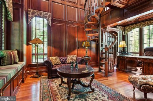 83 Pettit Pl, Princeton NJ 08540-7645 exterior