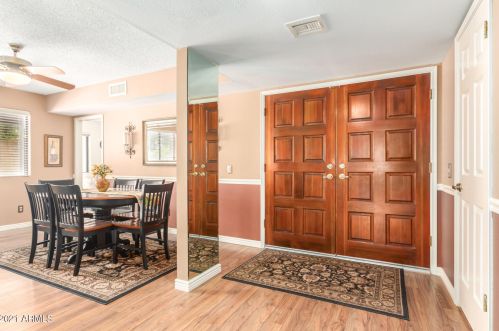 25402 Sedona Dr, Chandler AZ  85248-6636 exterior