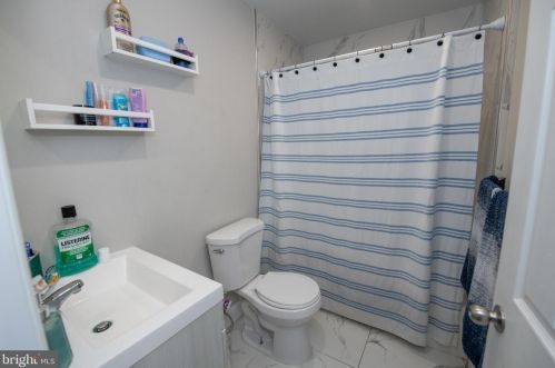 2220 63rd St, Philadelphia PA 19142-2303 exterior