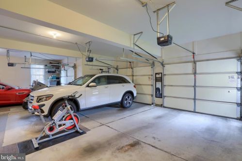 31 Lewiston Cir, Lancaster PA 17601-4883 exterior