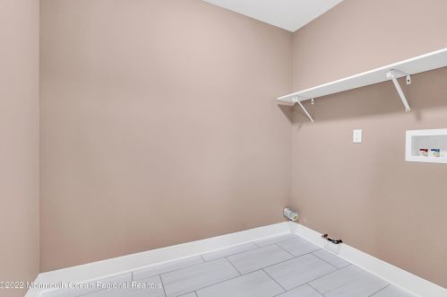 16 John St, Old Bridge NJ 08857-1705 exterior