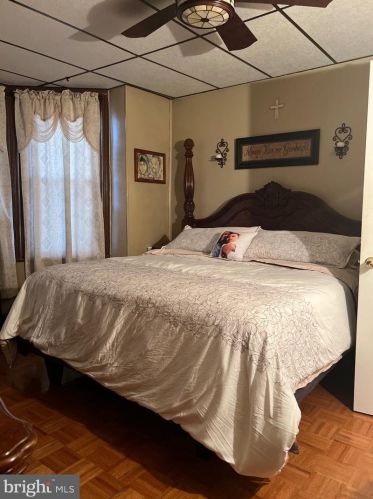 2411 8th St, Philadelphia PA 19148-3713 exterior