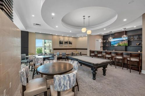 9115 Strada Pl, Naples FL 34108-2883 exterior