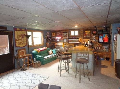 7088 Van Rd, Duluth MN 55803-9363 exterior