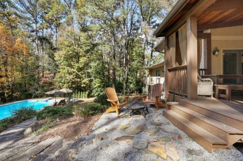 8180 Innsbruck Dr, Atlanta GA 30350-4312 exterior