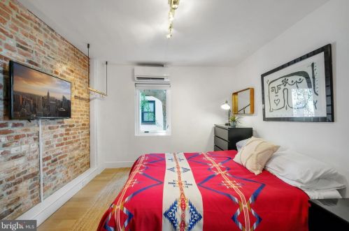 2007 Addison St, Philadelphia PA 19143-1203 exterior