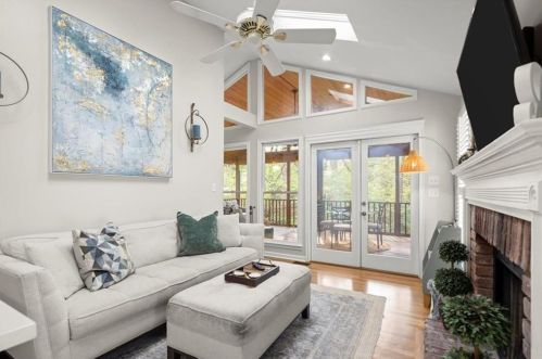 2122 Belvedere Dr, Atlanta GA  30318-1704 exterior