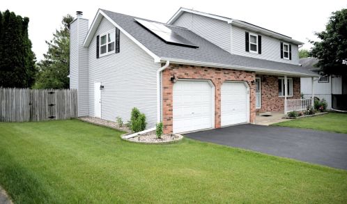 3713 Jonathan Simpson Dr, Joliet, IL 60431-8708