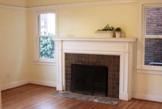 735 10th Ave, Seattle WA  98102-4697 exterior