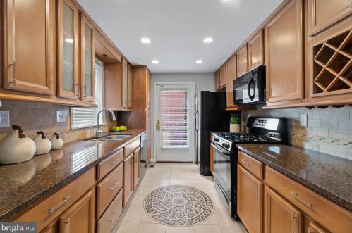 716 13th St, Washington DC  20002-4463 exterior