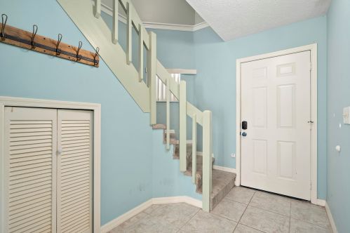 2500 Harbour Cv Dr, Fort Pierce FL 34949-1561 exterior