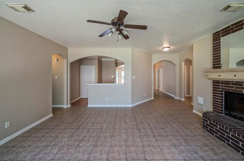 18631 Twigsworth Ln, Humble TX 77346-2611 exterior