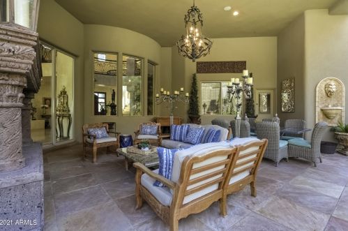 13841 Cyn Dr, Phoenix AZ 85016-2403 exterior