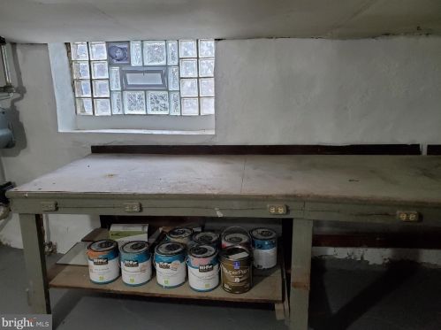 3905 Glendale St, Philadelphia PA 19124-5509 exterior