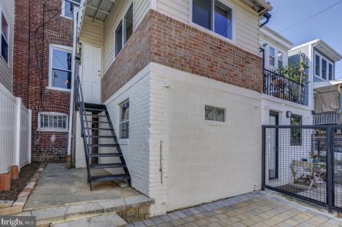 1320 Corbin Pl, Washington DC 20002 exterior