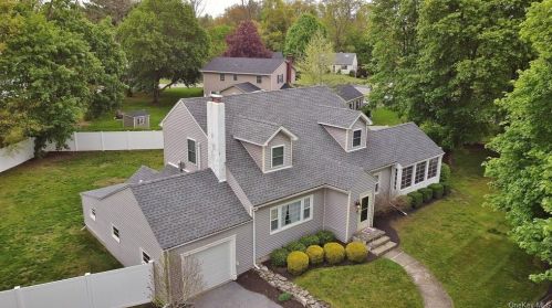 49 Carmen Dr, Poughkeepsie, NY 12603-5439