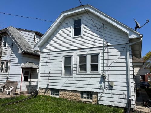 4607 40th St, Milwaukee, WI 53209-5809