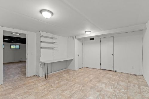 10529 Edgefield Dr, Saint Louis MO 63136-5749 exterior