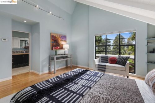 495 Grizzly Peak Blvd, Berkeley CA 94708-1547 exterior