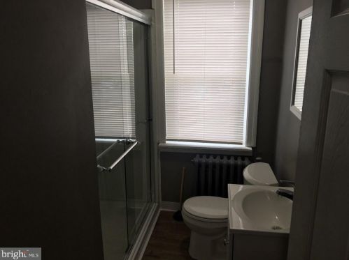 1402 Collings Rd, Camden NJ  08104-3144 exterior