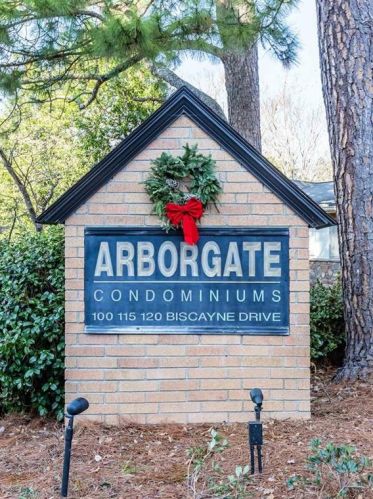 100 Biscayne Dr, Atlanta GA  30309-1093 exterior