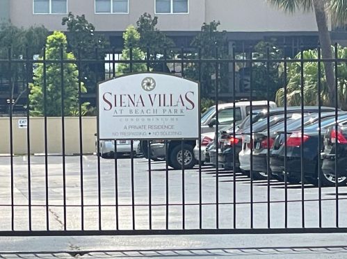 106 Alameda Ct, Tampa FL  33609-2491 exterior