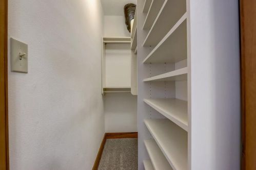 203 88, Milwaukee WI 53226-4616 exterior