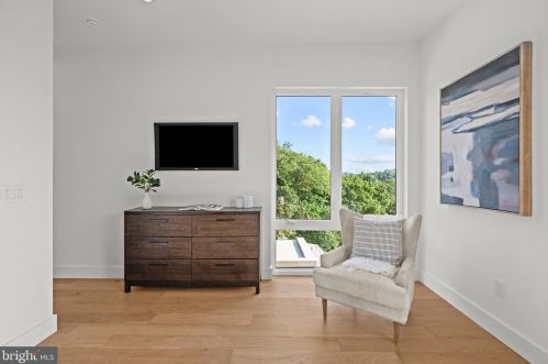 4315 Boone St, Philadelphia PA 19128-5003 exterior