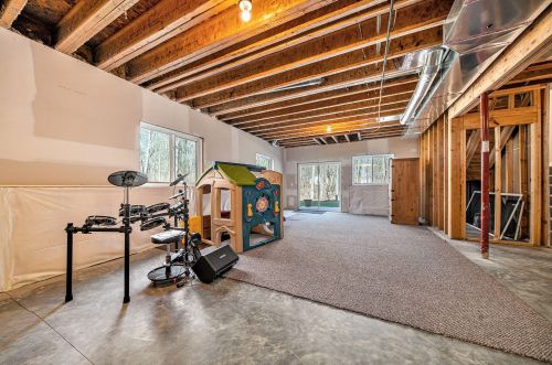 3980 Hathaway Rd, Kalamazoo MI  49009-0049 exterior