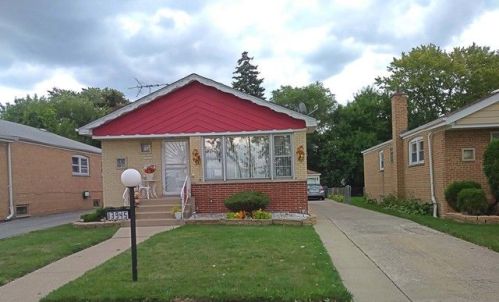 13945 Stewart Ave, Chicago, IL 60827-1917