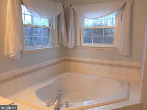 1346 Duchess Ln, Huntingtown MD 20639-2337 exterior