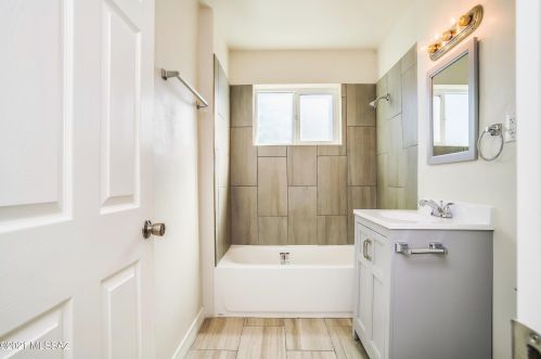 4020 Montecito St, Tucson AZ 85711-4873 exterior