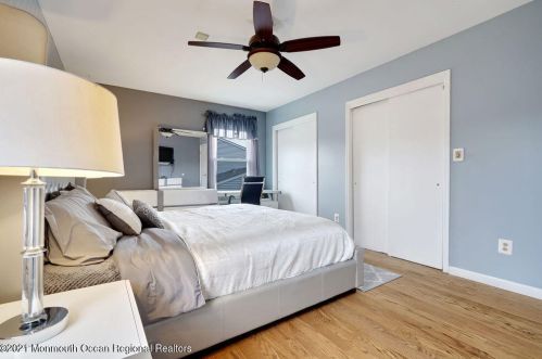 46 Brookside Rd, Edison NJ 08817-4618 exterior