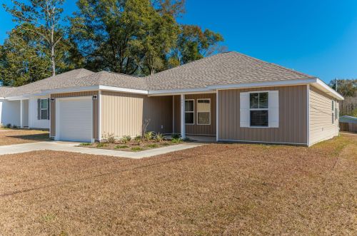 695 11th St, Defuniak Springs FL  32435-3327 exterior