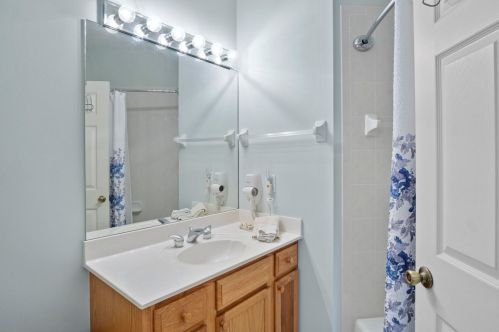 8252 Mulligan Cir, Fort Pierce FL exterior