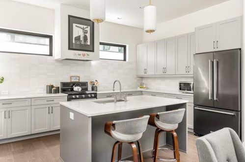 1315 Glenwood Ave, Atlanta GA 30316-2047 exterior