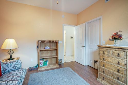 2621 Peter Seward Dr, Tucson AZ 85745-9611 exterior