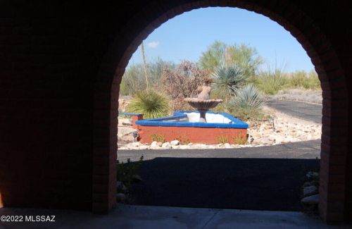 6850 Table Mountain Rd, Tucson, AZ 85718-1329