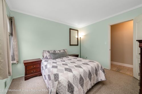 13 Pelican Dr, Berkeley Township NJ 08721-1654 exterior