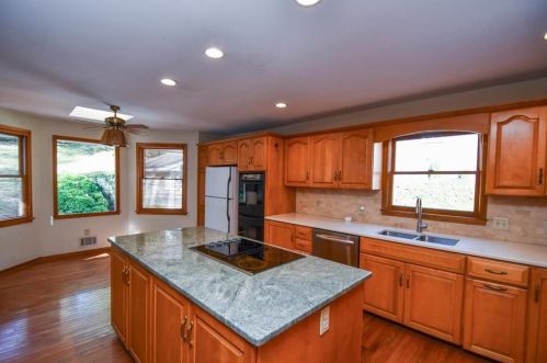 1179 Springdale Rd, Gainesville GA 30501-2443 exterior